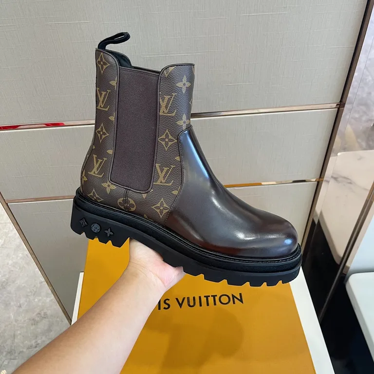 Louis Vuitton Shoe 